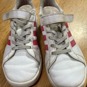 Super cute adidas girl size 2